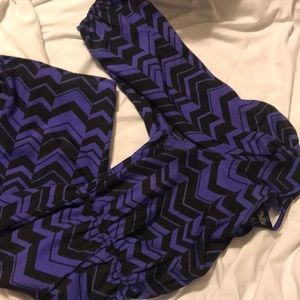 Black and purple flow mini